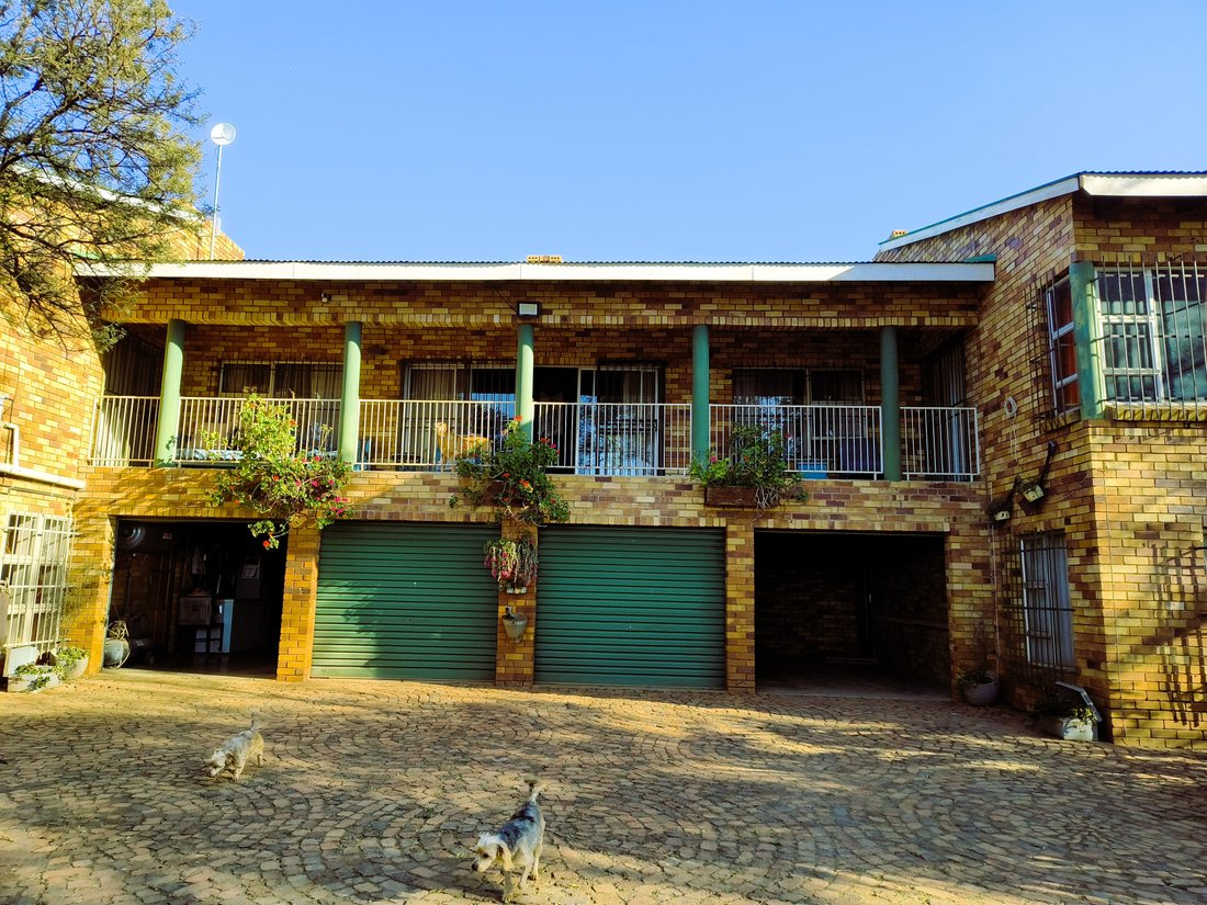 Farm Ranch in Nestpark AH, Gauteng, South Africa 3 - 16117549