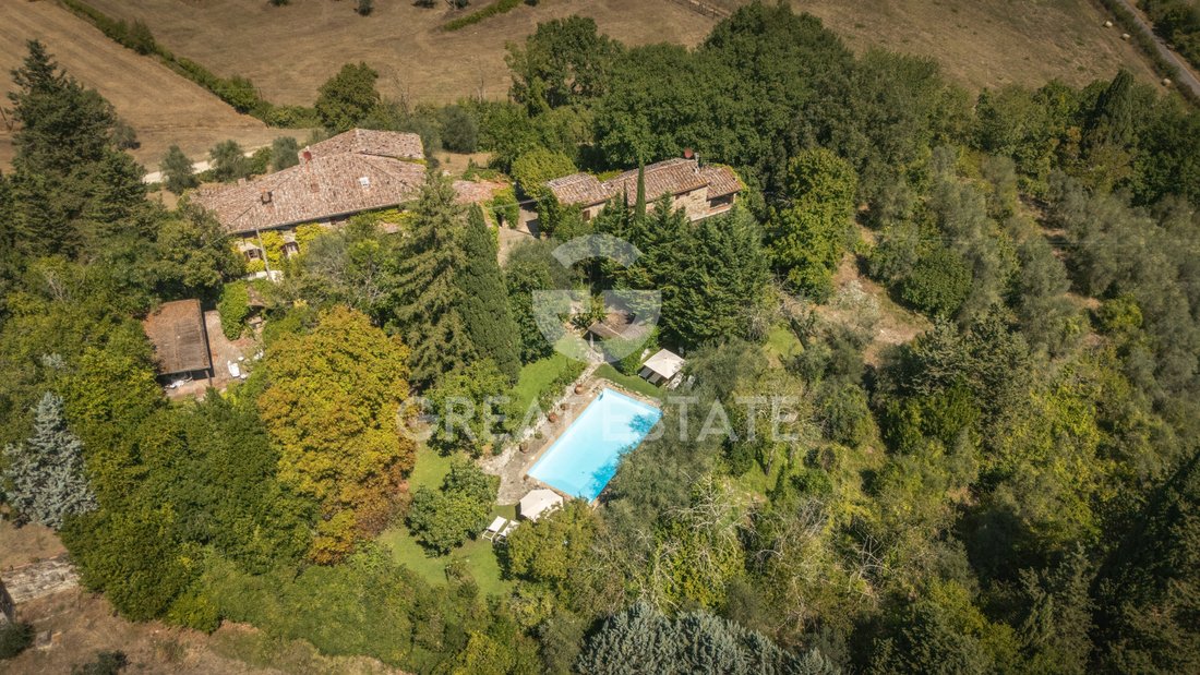 Estate in Castellina in Chianti, Tuscany, Italy 4 - 16116737