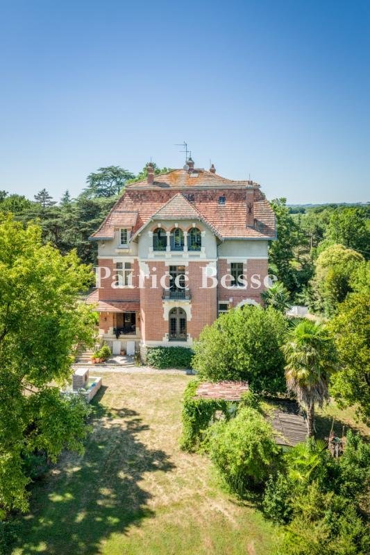 Whispers of the Arts & Crafts: A 1912 Manor’s Timeless Elegance in Occitanie