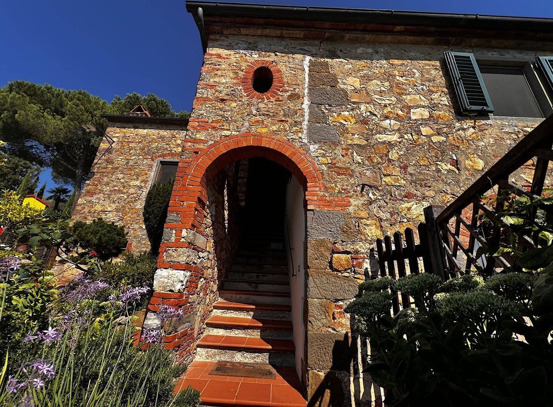 Country House in Bucine, Tuscany, Italy 4 - 16117419