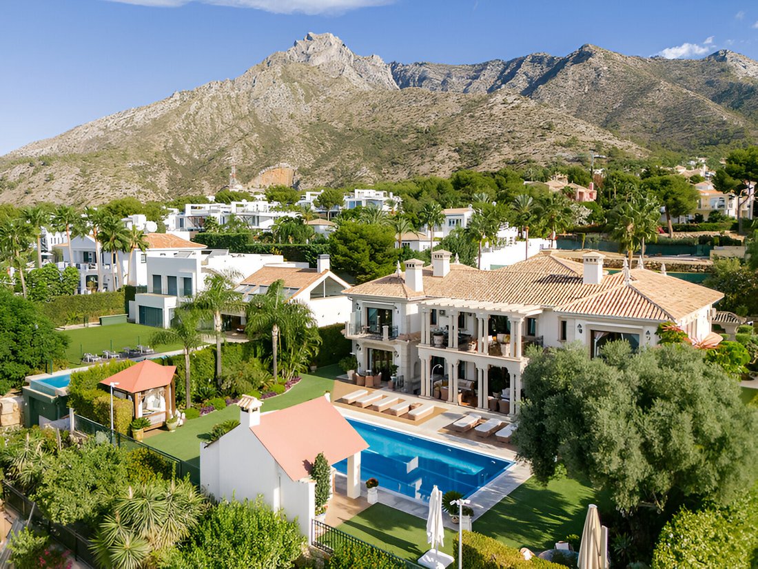 Villa in Sierra Blanca, Marbella, Spain 1 - 16118033