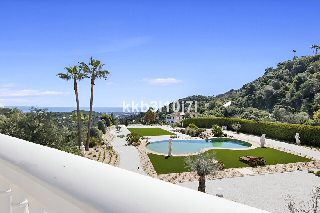 Villa in La Zagaleta, Benahavis, Andalusia 3 - 16118029