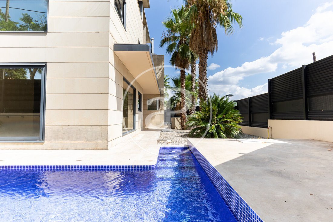 Villa in Sant Cugat del Valles, Catalonia, Spain 4 - 16118265