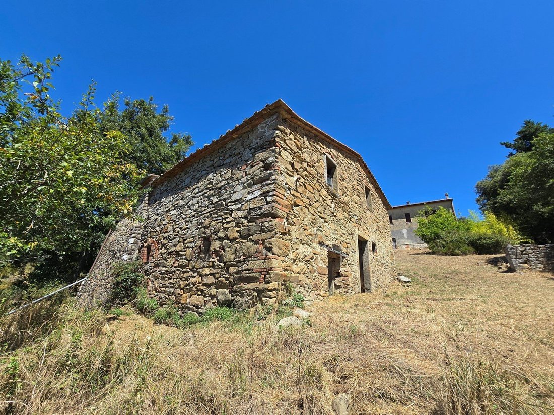 Villa in Monte San Savino, Tuscany, Italy 2 - 16118036