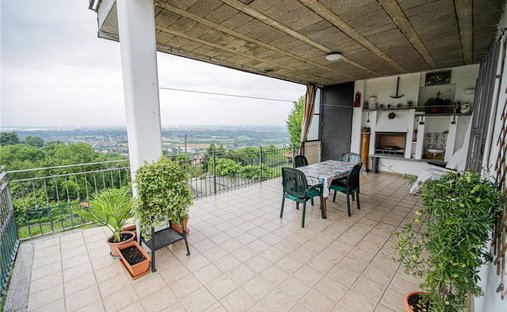 House in Castiglione Torinese, Piedmont, Italy 1