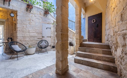 Townhouse in Naxxar, Malta 1