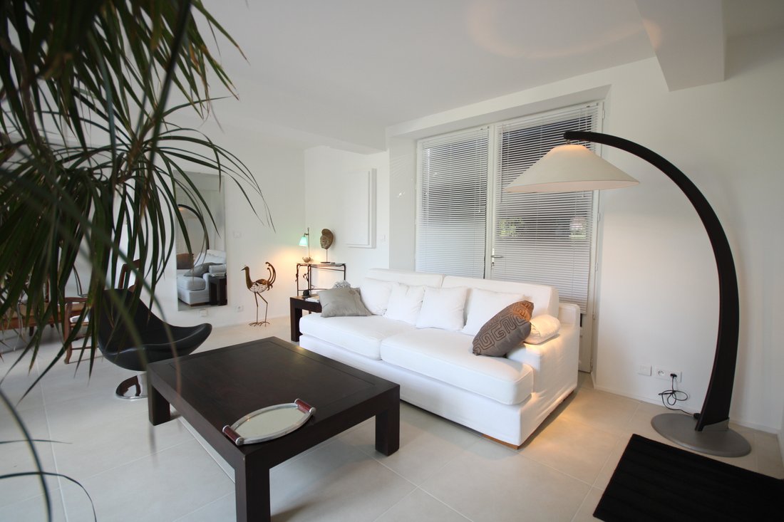 La Maison Lumière: A Sunlit Sanctuary Near Mirepoix’s Medieval Heart - 5