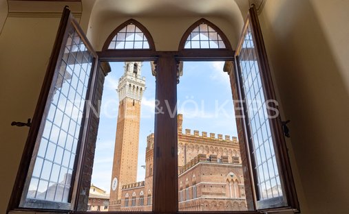 Apartment in Historic Center, Siena, Tuscany 1