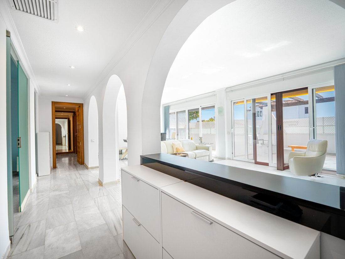 Apartment in Puerto Banus, Marbella, Spain 4 - 16118887
