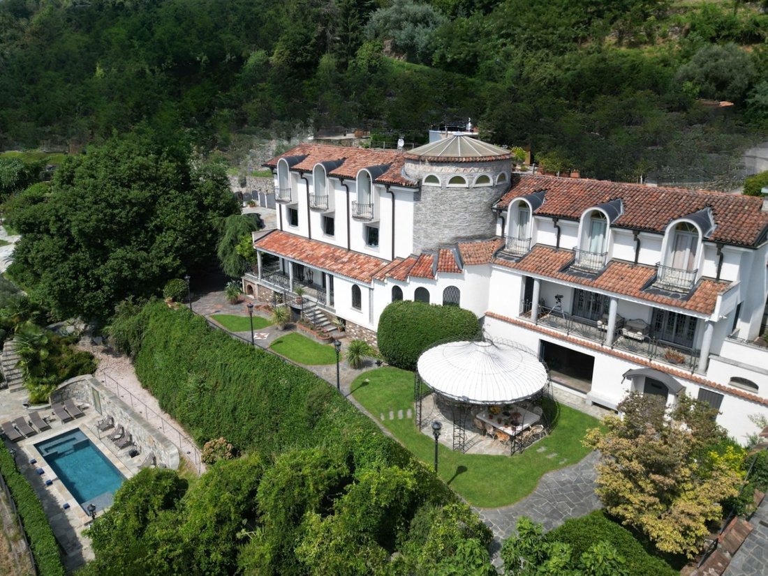 Villa in Verbania, Piedmont, Italy 3 - 12912348