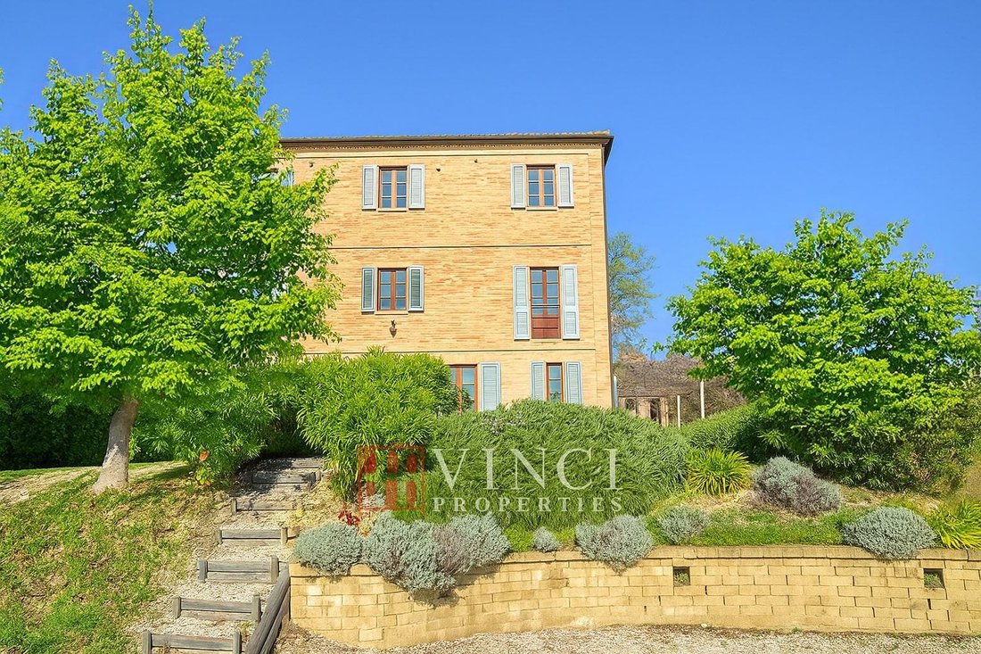 Villa in Carassai, Marche, Italy 2 - 16026501
