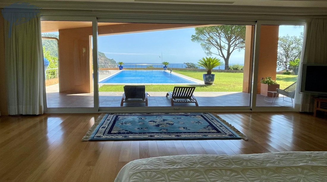 Villa in Begur, Katalonien, Spanien 4 - 16096725