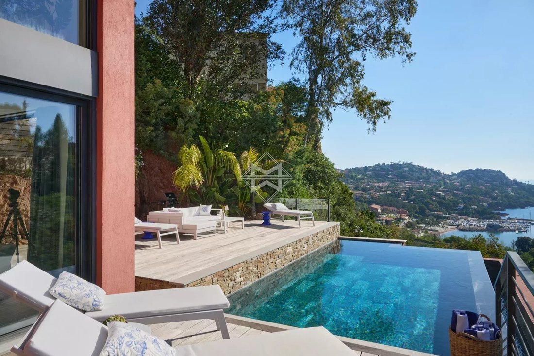 Villa in Théoule-sur-Mer, Provence-Alpes-Côte d'Azur, France 3 - 16119482