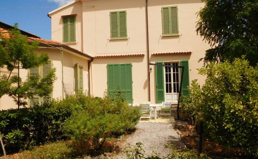 Villa in Porta a Lucca, Pisa, Tuscany 1