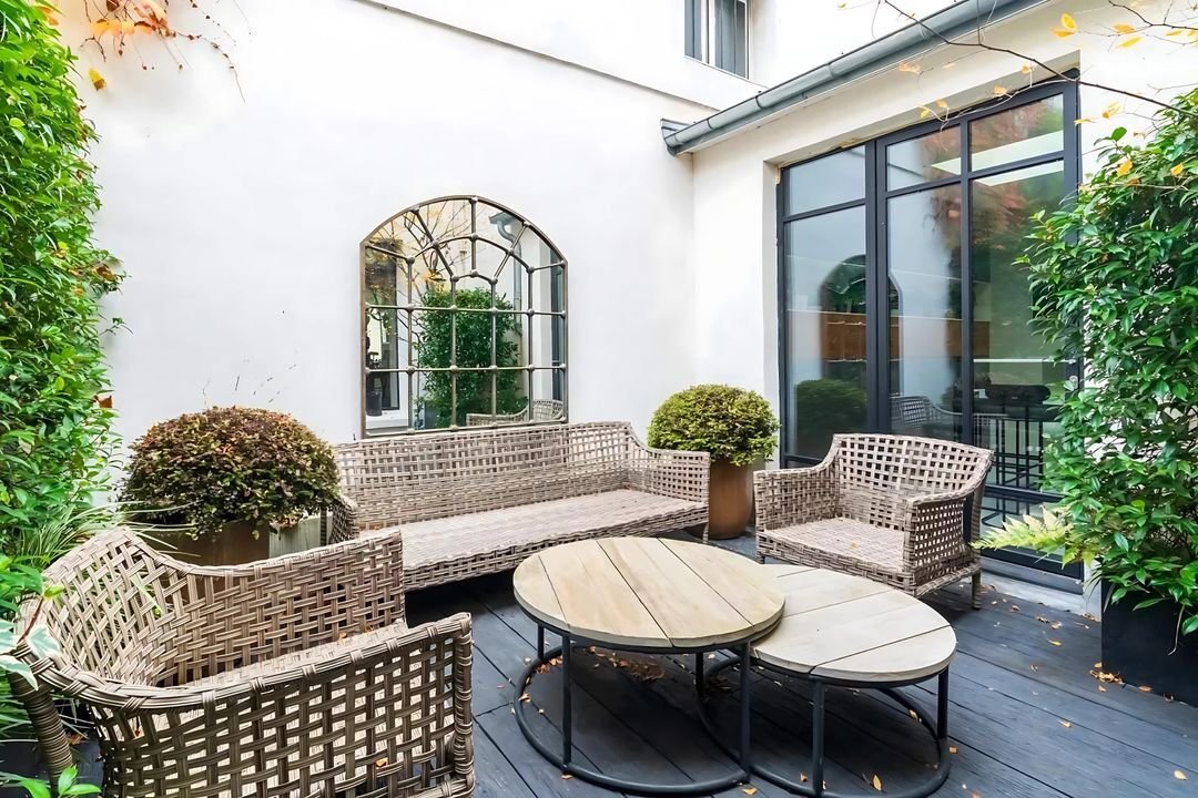 House in Neuilly-sur-Seine, Île-de-France, France 2 - 15948048