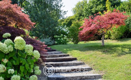 2h From Paris, In The Heart Of The Pays D’auge Area. A Listed 16th /18th Century Chateau Set In Abou