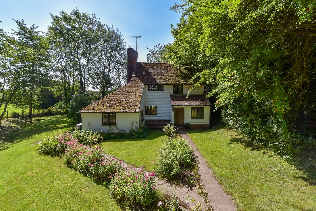House in Horsmonden, England 1 - 16120547
