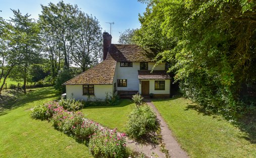 House in Horsmonden, England 1