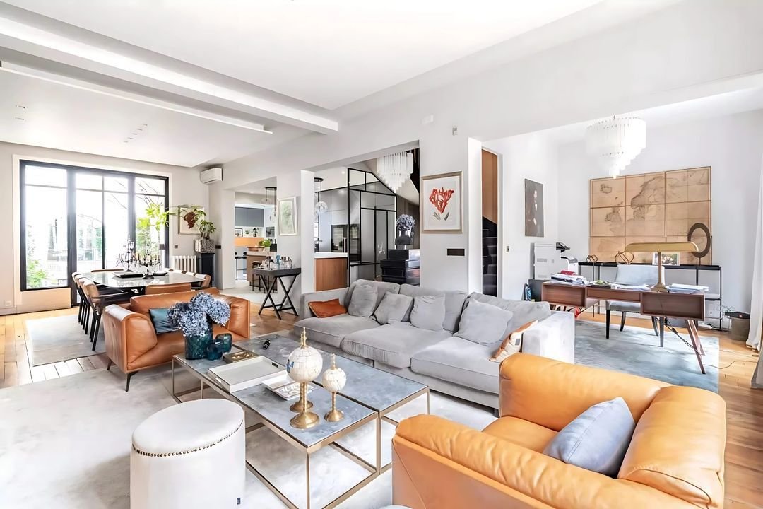 House in Neuilly-sur-Seine, Île-de-France, France 1 - 15948048