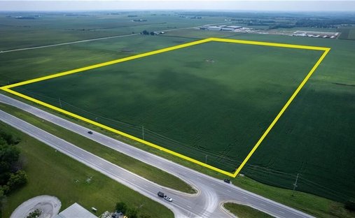 Land in Adel, Iowa, United States 1
