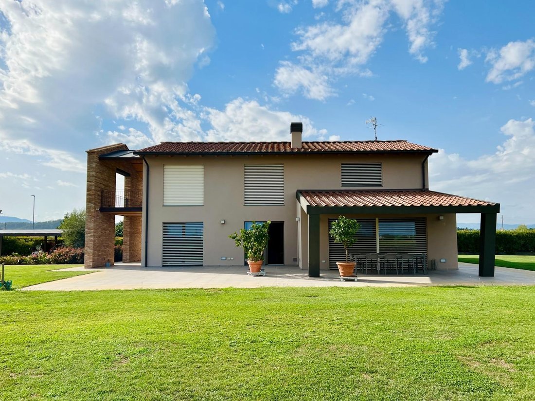 Villa in Santa Croce sull'Arno, Tuscany, Italy 2 - 16120681