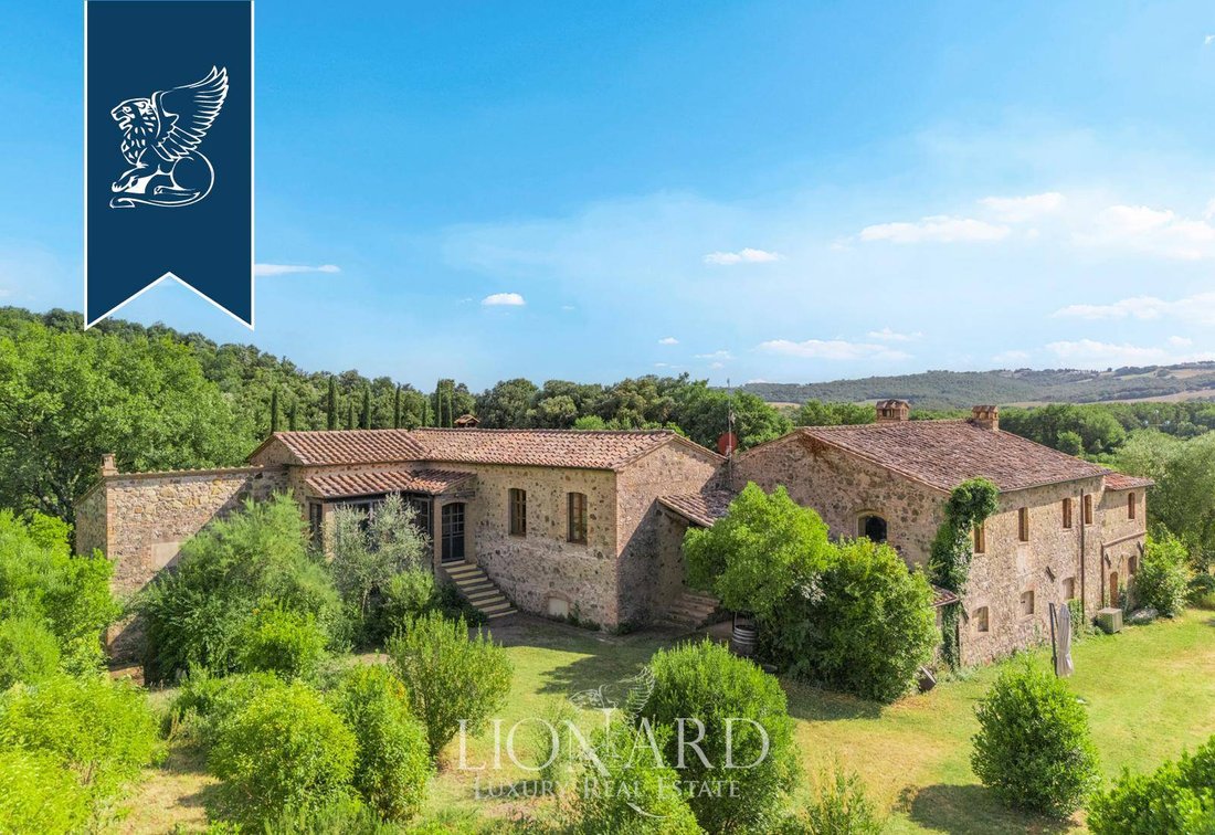 Villa in Montalcino, Tuscany, Italy 3 - 16120749