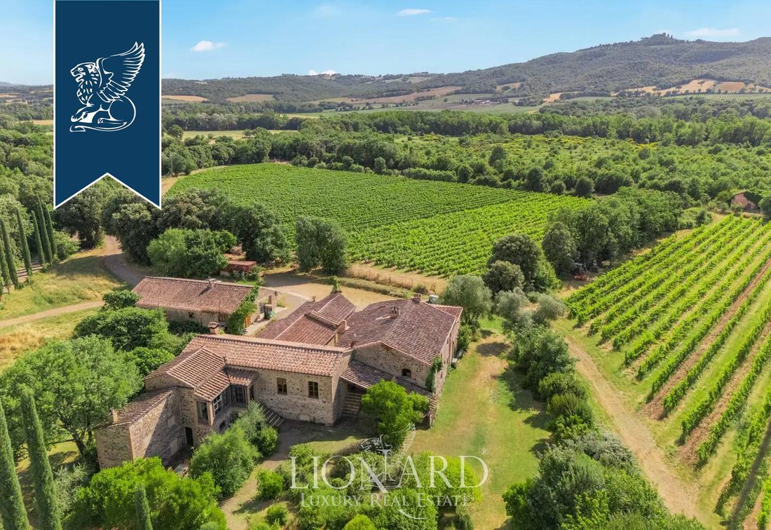 Villa in Montalcino, Tuscany, Italy 1 - 16120749