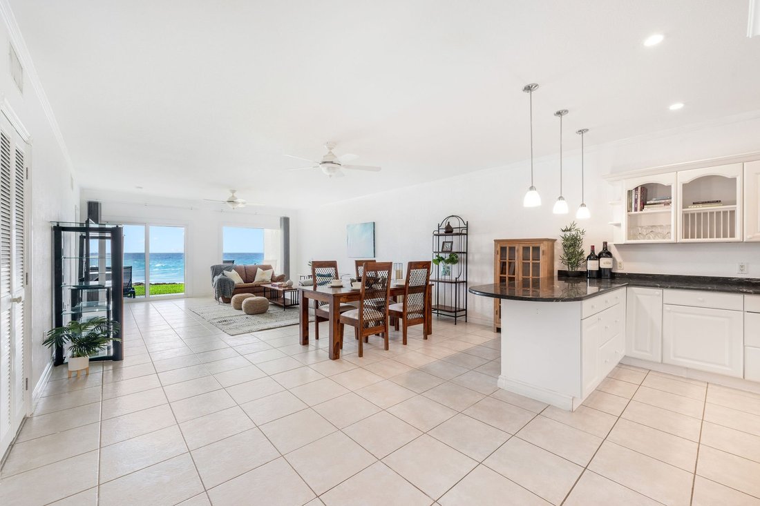 Apartment in West Bay, West Bay, Cayman Islands 2 - 16119713