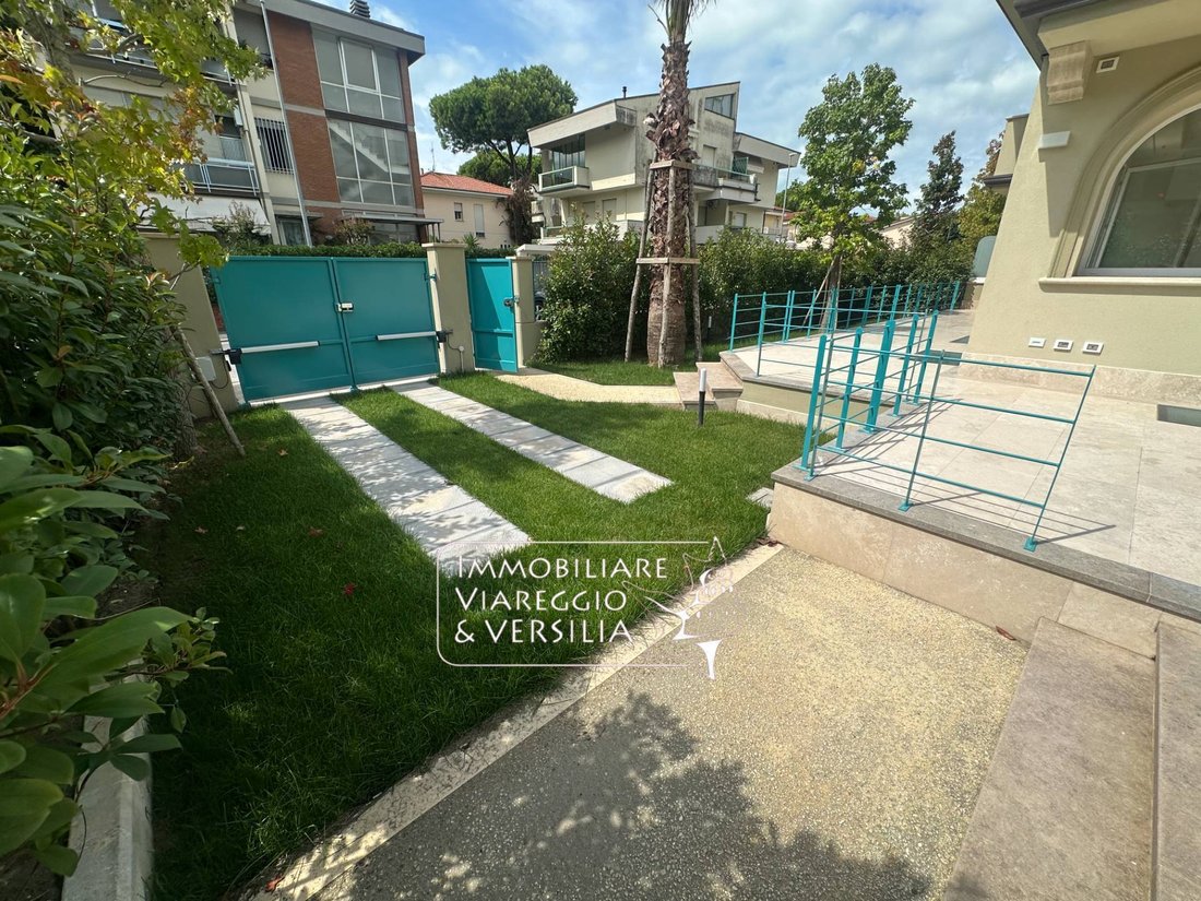 Apartment in Viareggio, Tuscany, Italy 3 - 14393601