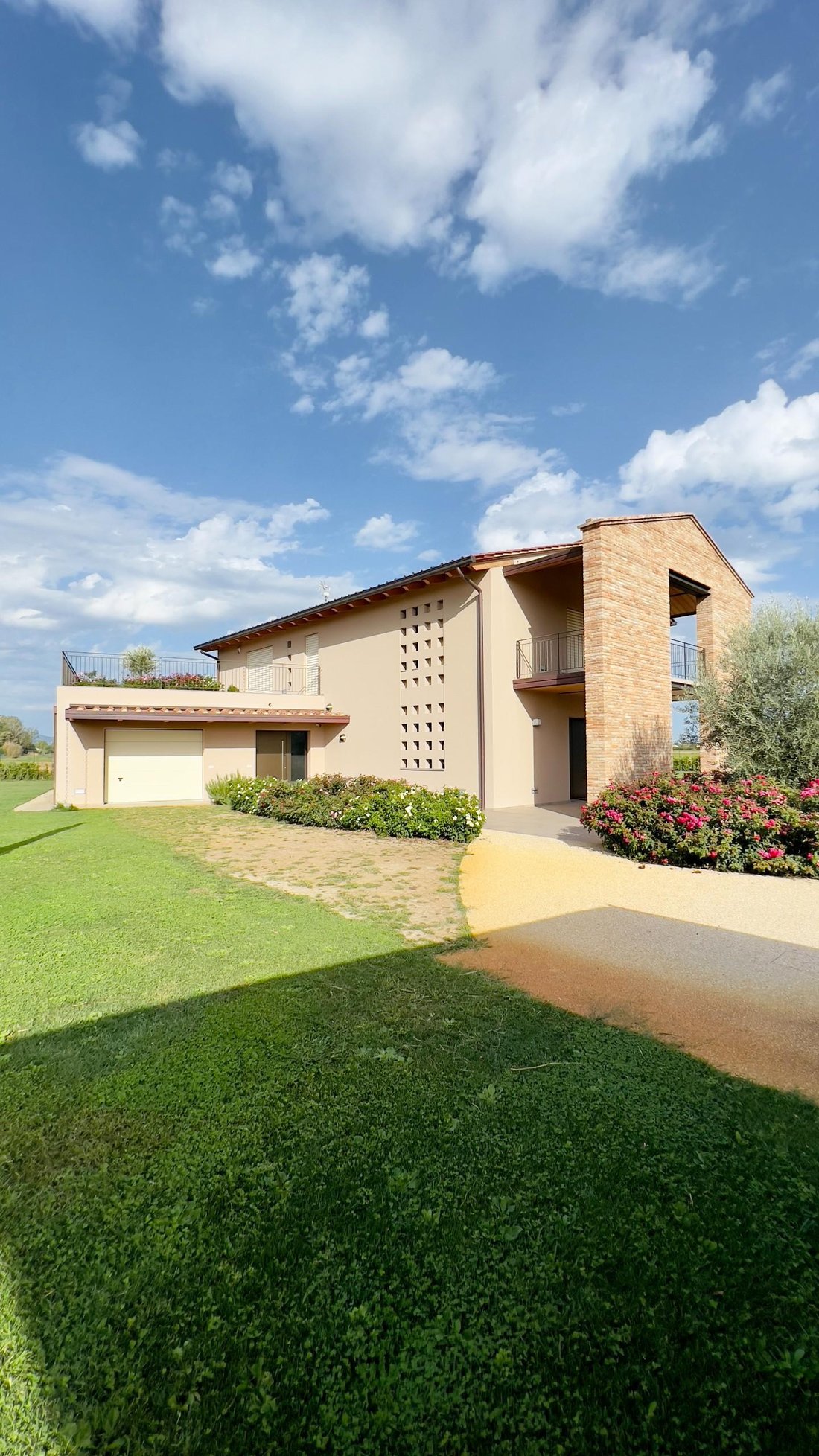 Villa in Santa Croce sull'Arno, Tuscany, Italy 1 - 16120681
