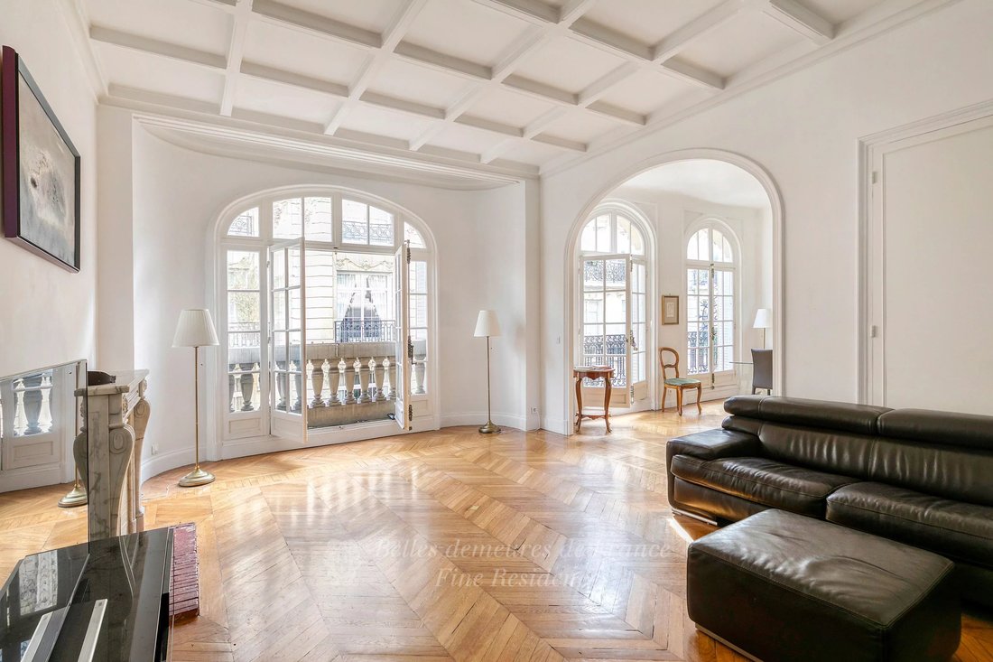 Apartment in Chaillot, Paris 16e Arrondissement, Paris 1 - 13387606