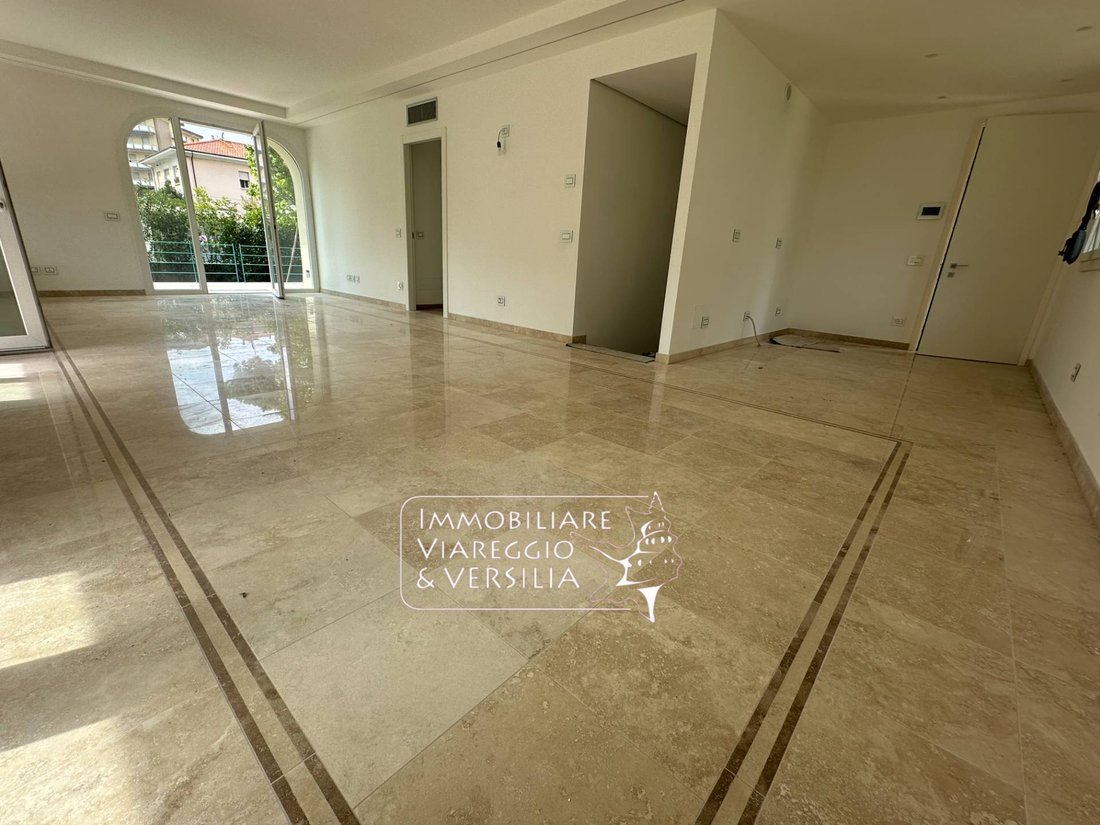 Apartment in Viareggio, Tuscany, Italy 2 - 14393601