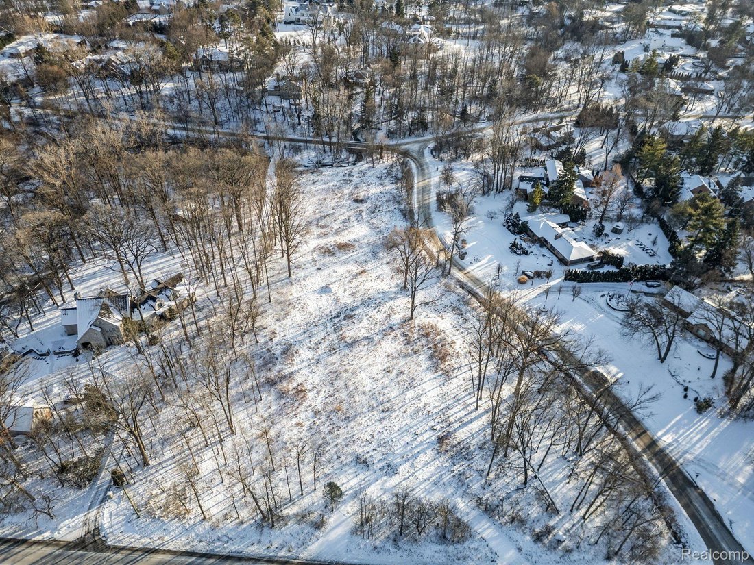 Land in Bloomfield Hills, Michigan, United States 2 - 16121186