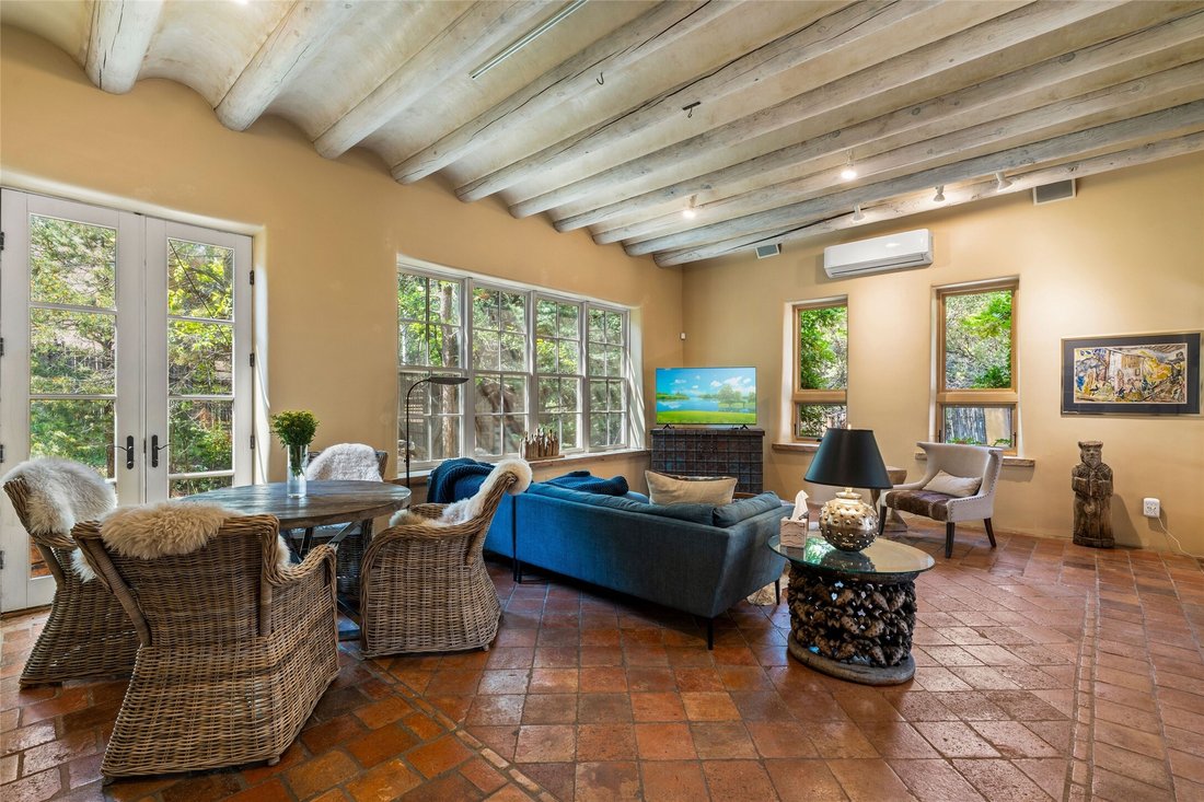House in Santa Fe, New Mexico, United States 4 - 16119316