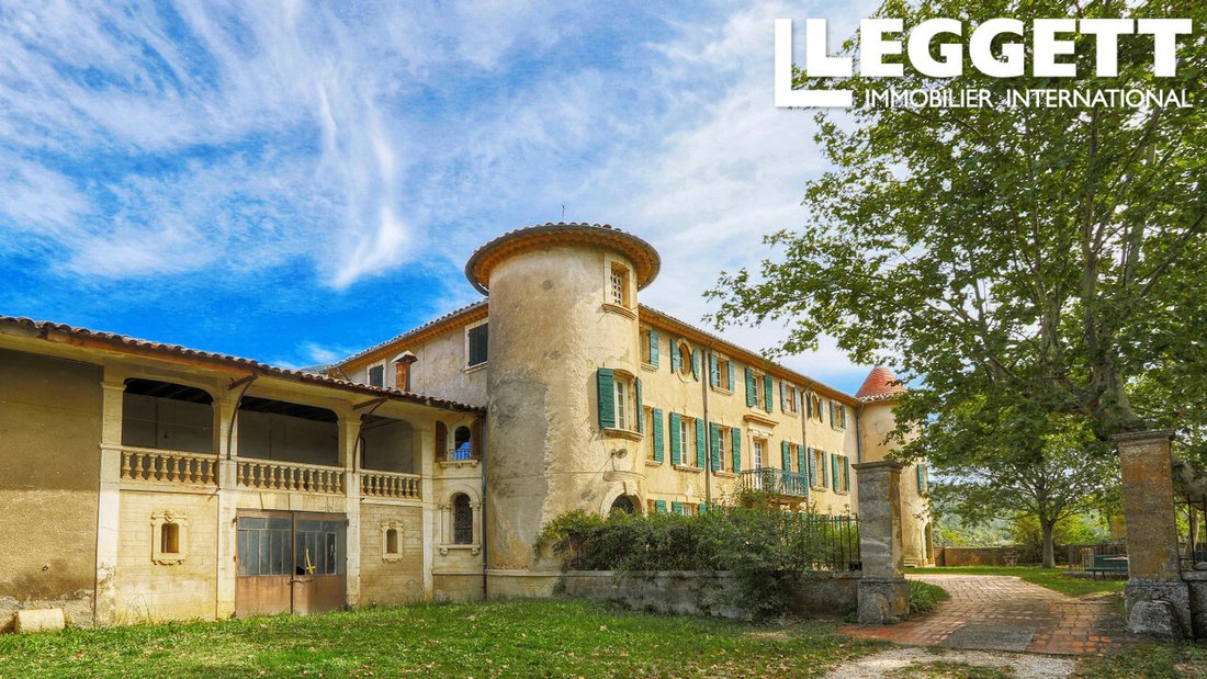 Château des Murmures: A 17th-Century Provençal Reverie in the Luberon’s Embrace