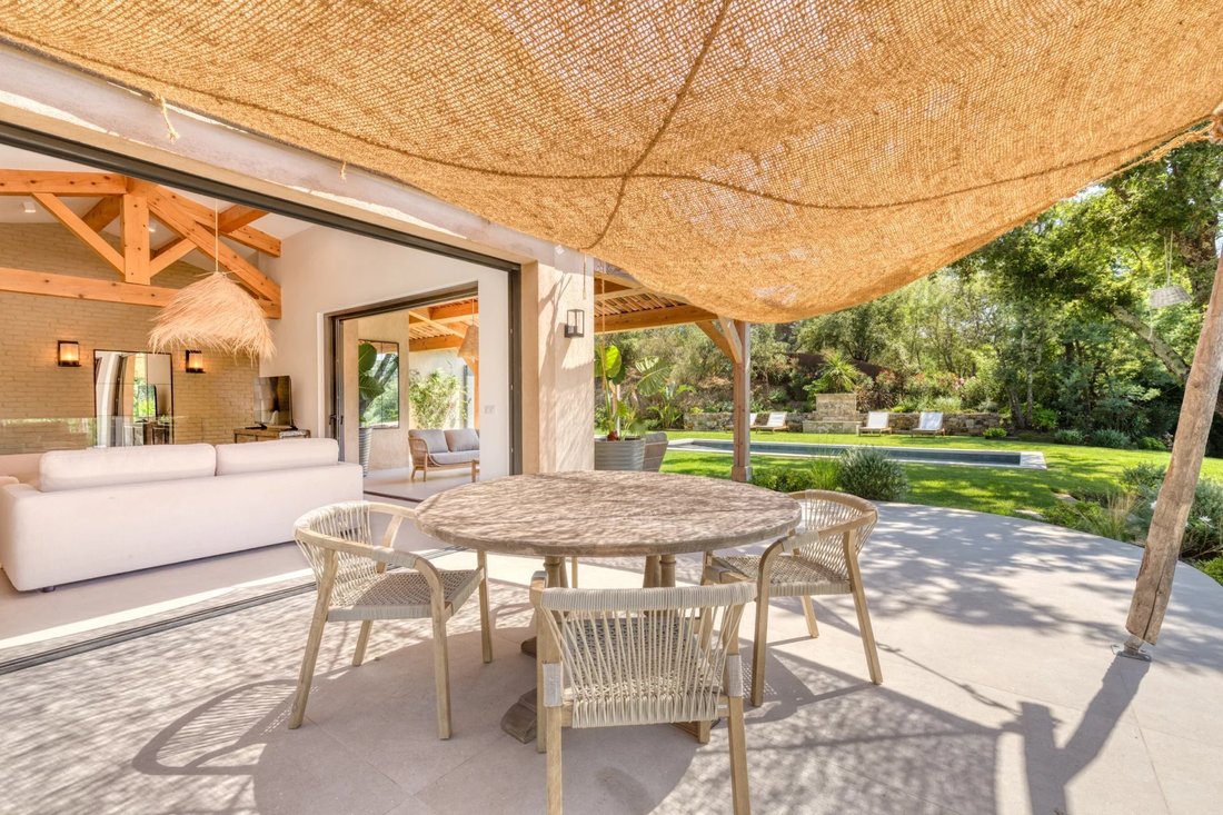 Villa in La Croix-Valmer, Provence-Alpes-Côte d'Azur, France 4 - 16119547