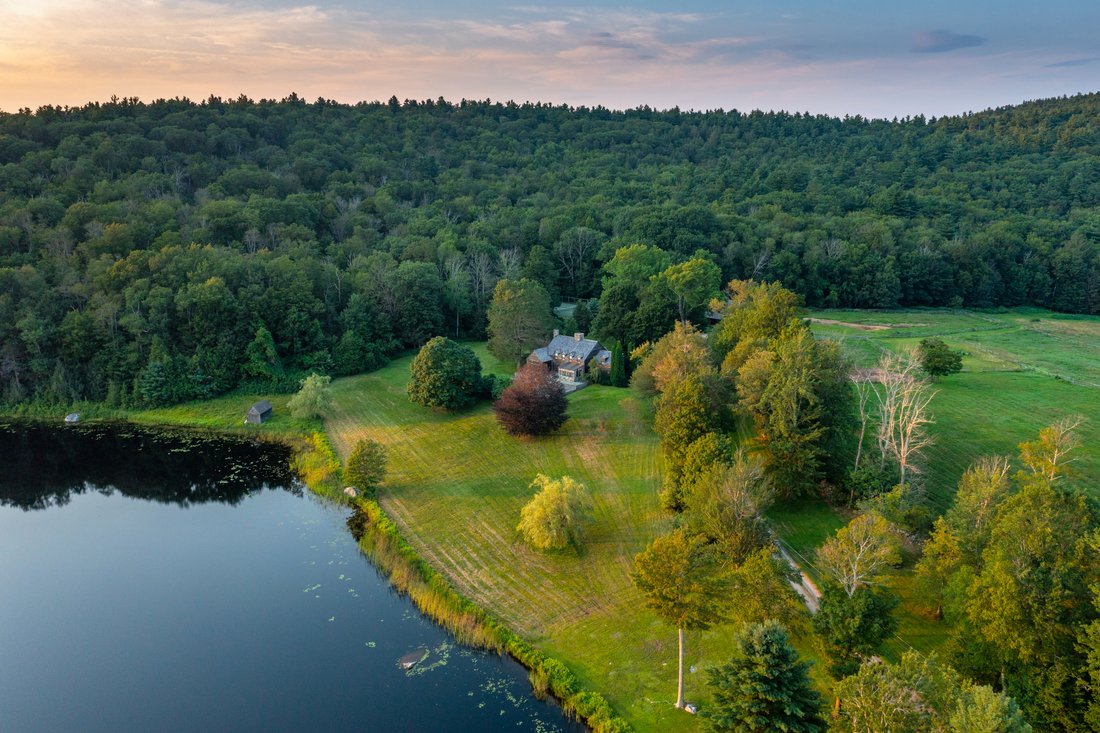 House in Sandisfield, Massachusetts, United States 4 - 16119971