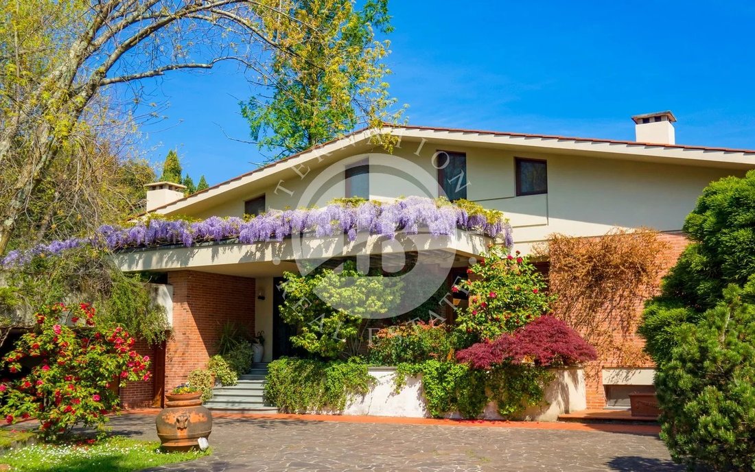 Villa in Historic Center, Lucca, Tuscany 5 - 16119528