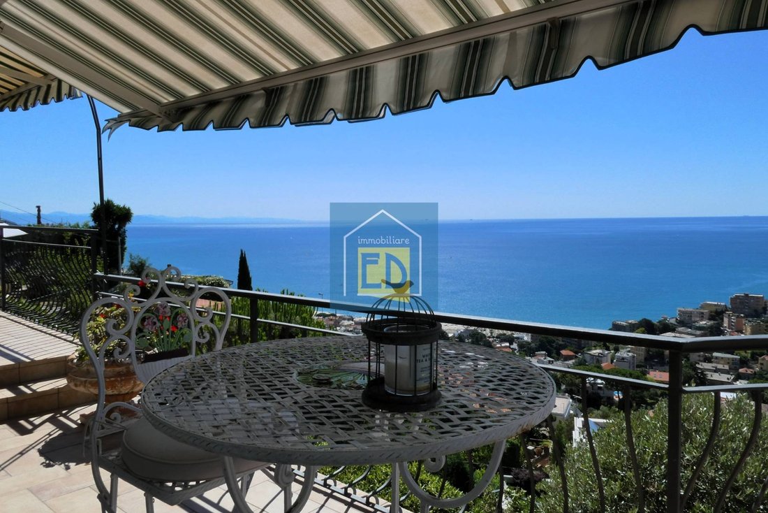 Villa in Albissola Marina, Liguria, Italy 1 - 16121029