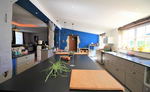 Castle for Sale in Monségur, Nouvelle-Aquitaine, France