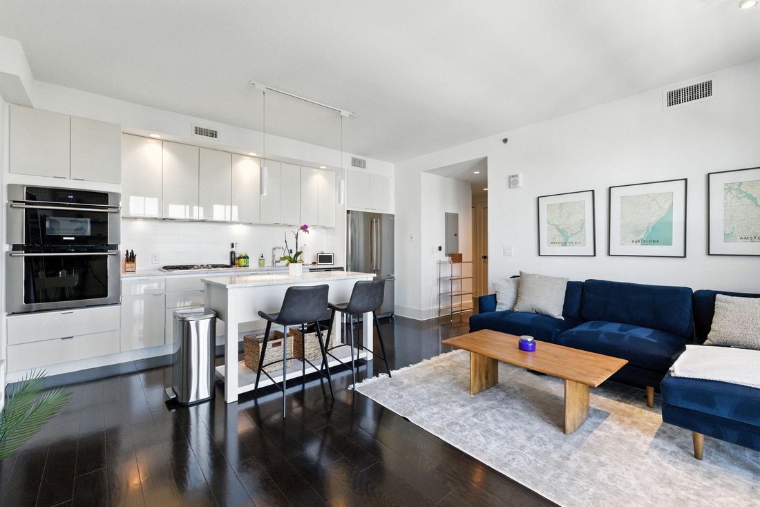 Condo in Washington, District of Columbia, United States 5 - 16121702