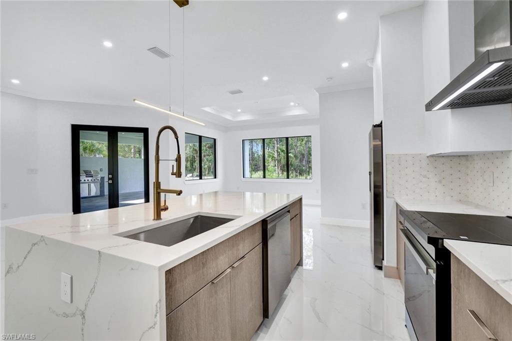 House in Naples, Florida, United States 5 - 16122175