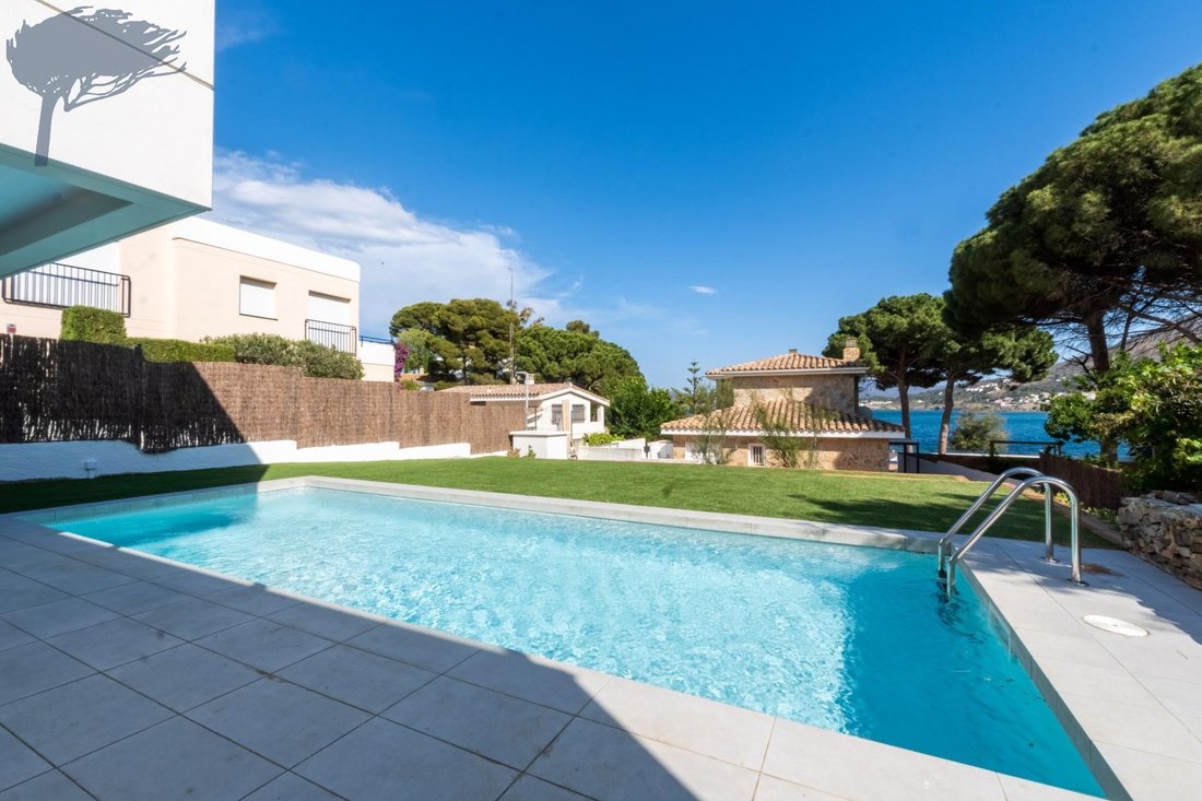Villa in Llanca, Catalonia, Spain 5 - 16073485