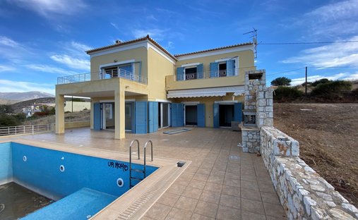 House in Koinotita Koilados, Kranidi, Greece 1