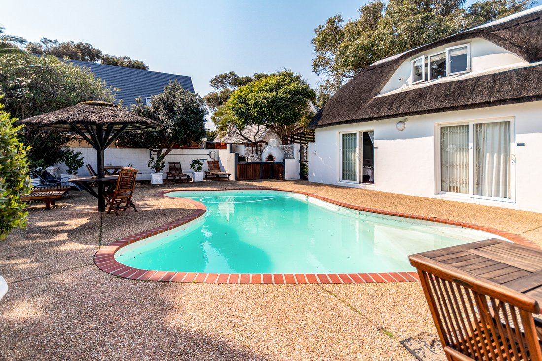 Country House in Bothasig, Cape Town, South Africa 1 - 16124285