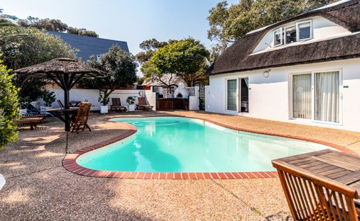 Country House in Bothasig, Cape Town, South Africa 1