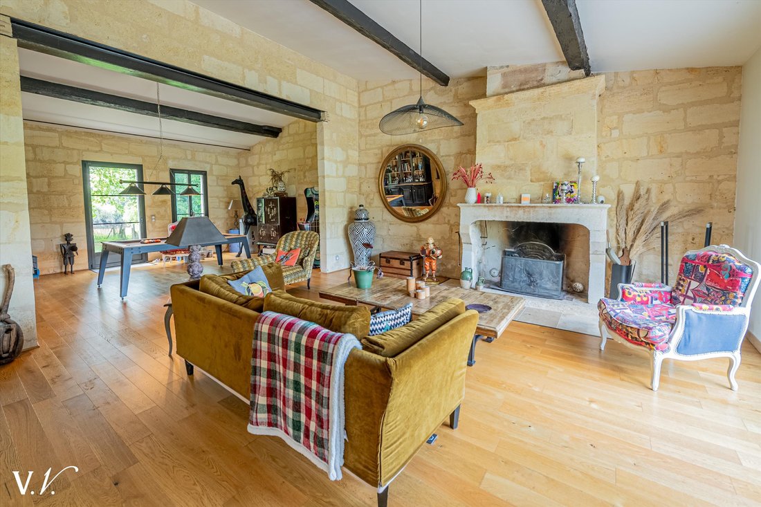 Estate in Fronsac, Nouvelle-Aquitaine, France 4 - 16126334