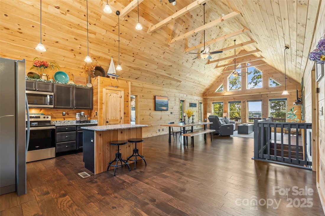 House in Nebo, North Carolina, United States 5 - 16126834