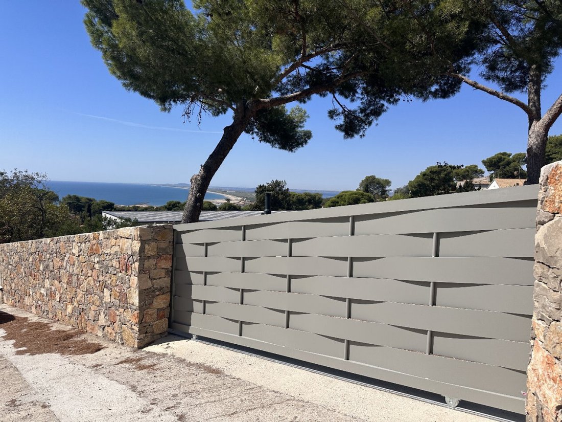 Land in Espace Villeroy-Les Quilles, Sète, France 5 - 16126009