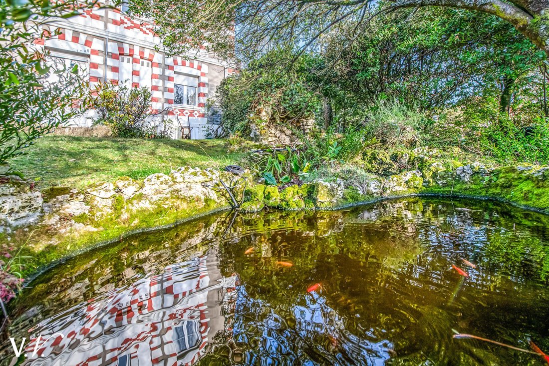 Estate in Aiguillon, Arcachon, France 3 - 16126848